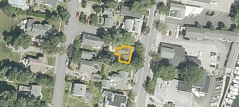 14 Brown St
