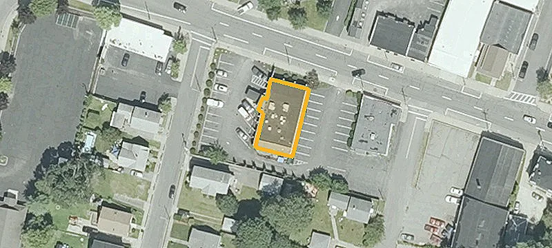 315 Waterman Ave