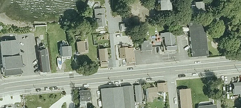 556 Park Ave