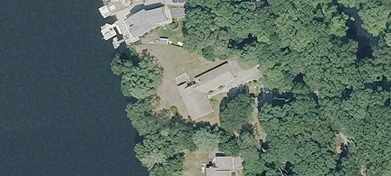 33 Greenlake Dr