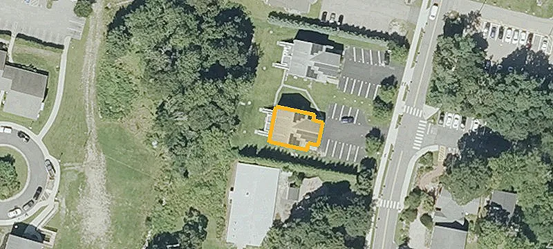16 Lowr College Rd