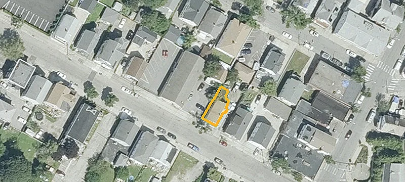 583 Un Ave