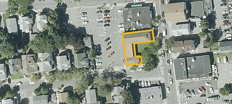 9 Roanoke St