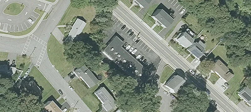 1342 Douglas Ave