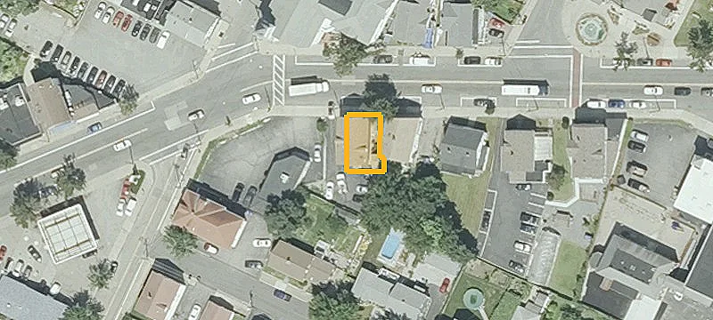 81 Taunton Ave