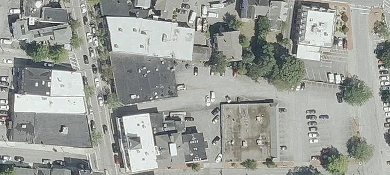 464 Main St