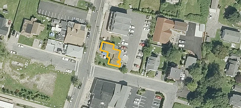 134 Boon St