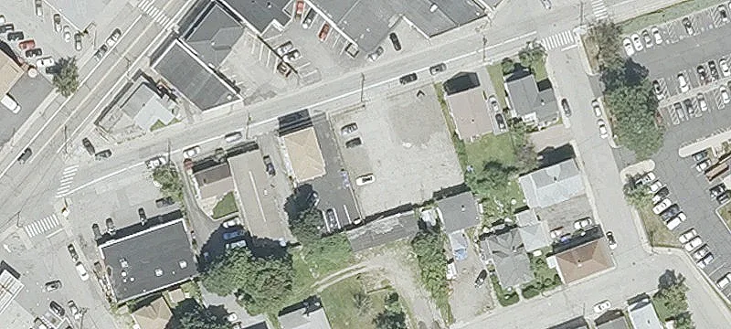 78 Roberts St