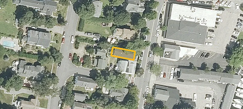 26 Brown St