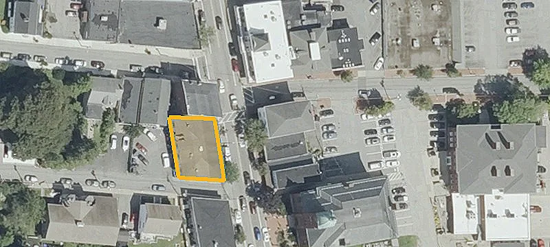 496 Main St