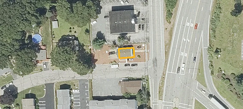 257 Quaker Ln