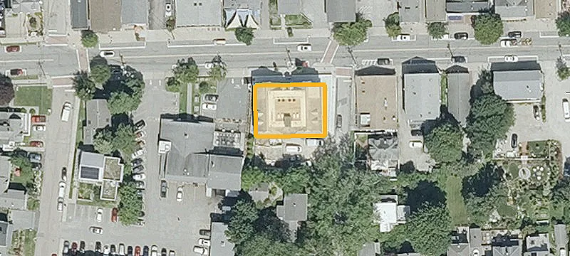 29 Narragansett Ave