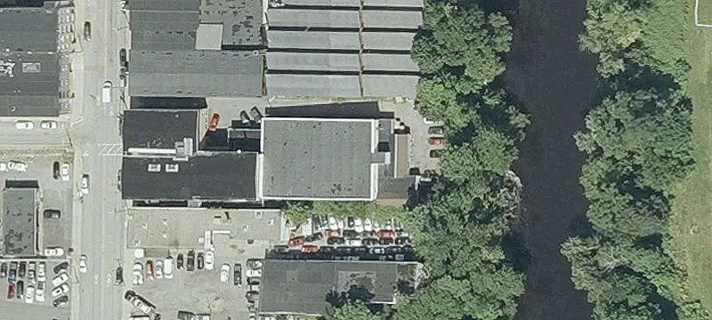 381 Roosevelt Ave