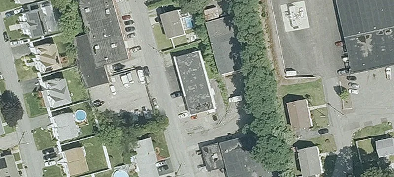 17 Thelma St