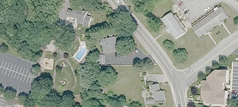 10 Austin Ave