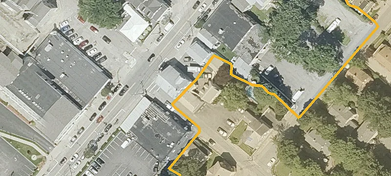 442 Main St