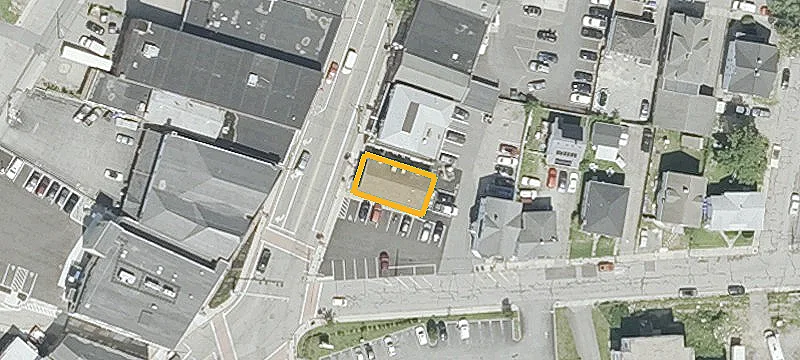 1246 Main St