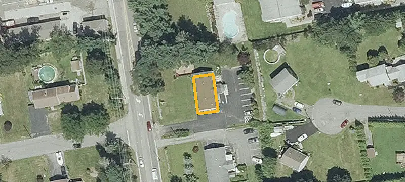 814 Metacom Ave