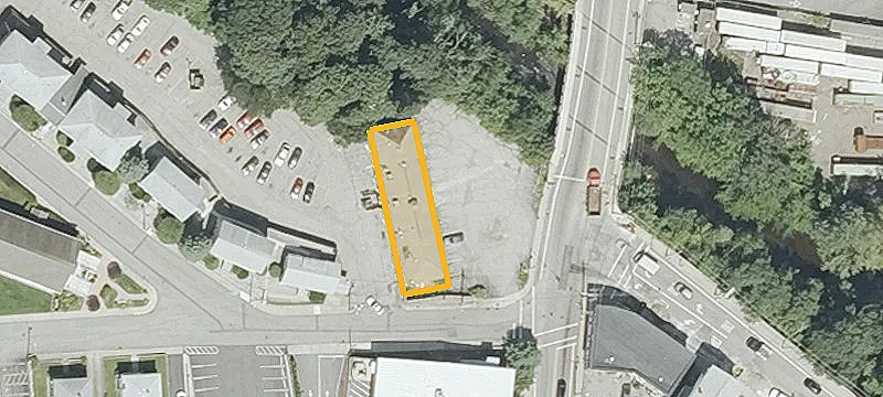 971 Main St