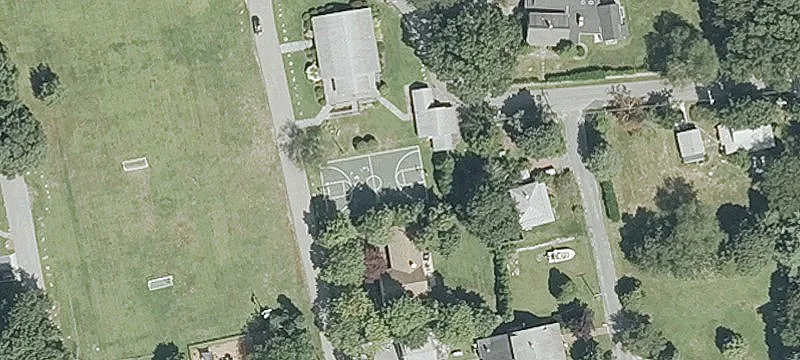 10 Touisset Rd