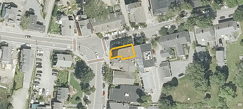 1 Main St