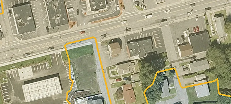 1868 Mineral Spg Ave