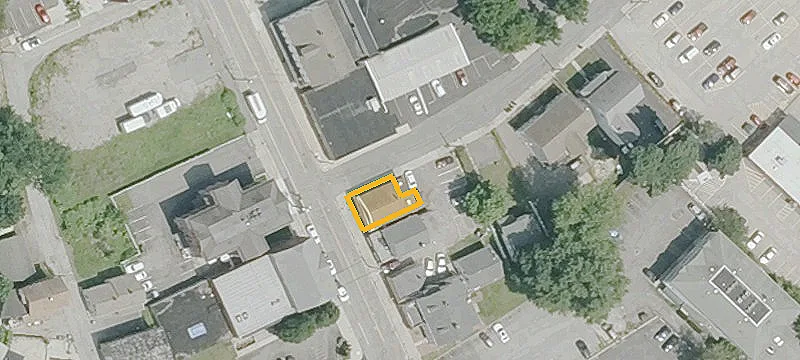77 Main St