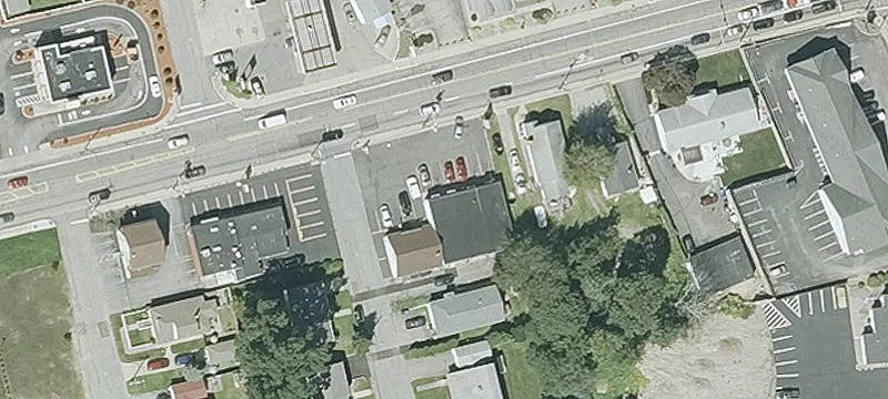 1860 Mineral Spg Ave