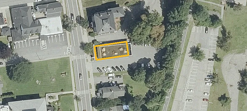 634 Main St