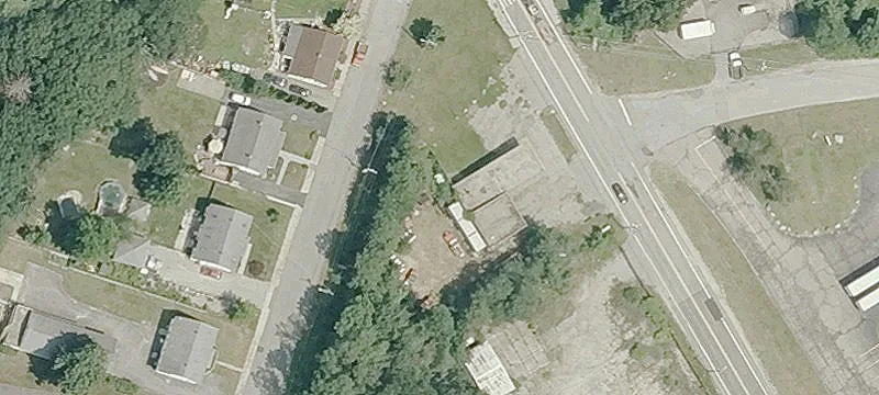 15 Railroad St