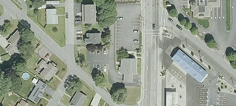 255 Newport Ave