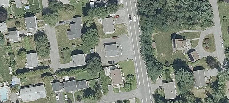 325 Metacom Ave