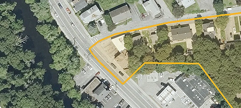 700 Main St