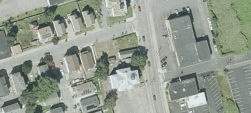 877 Eddy St