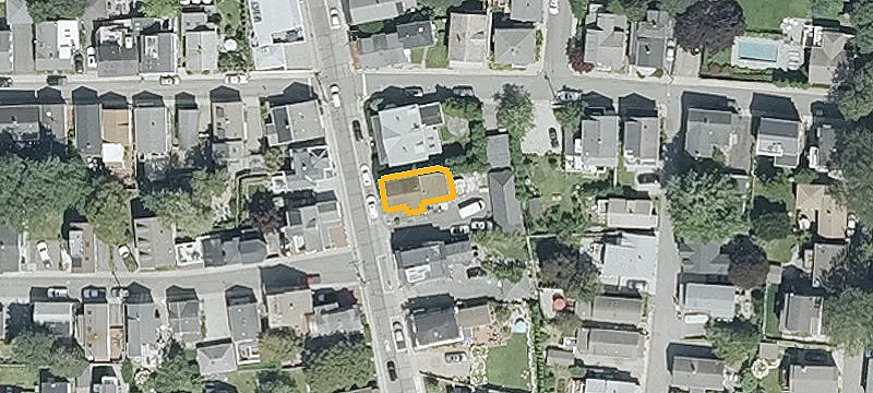 382 Spg St