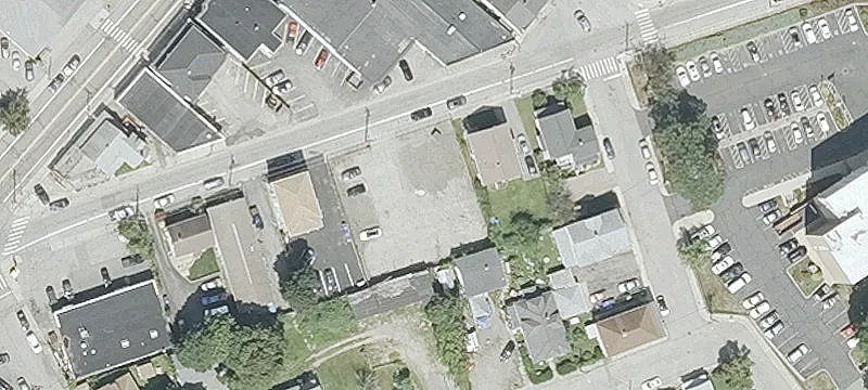 78 Roberts St