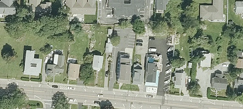 87 Narragansett Ave