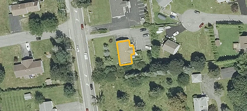 810 Metacom Ave