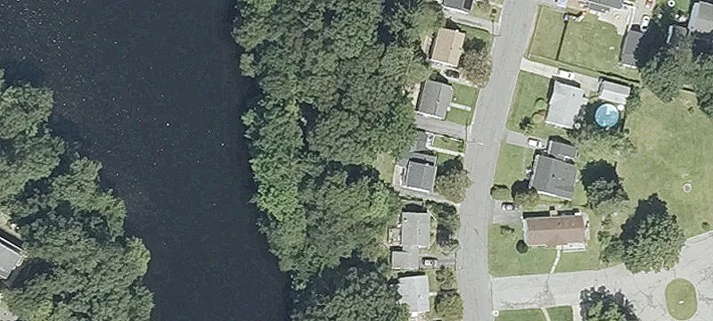 65 Border St