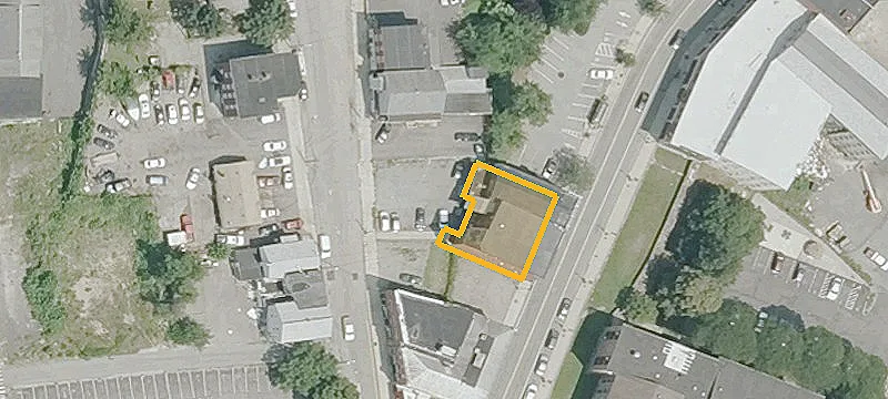 32 Main St