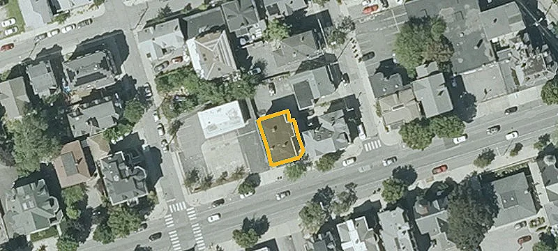 387 Broadway