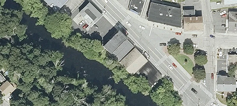 747 Main St