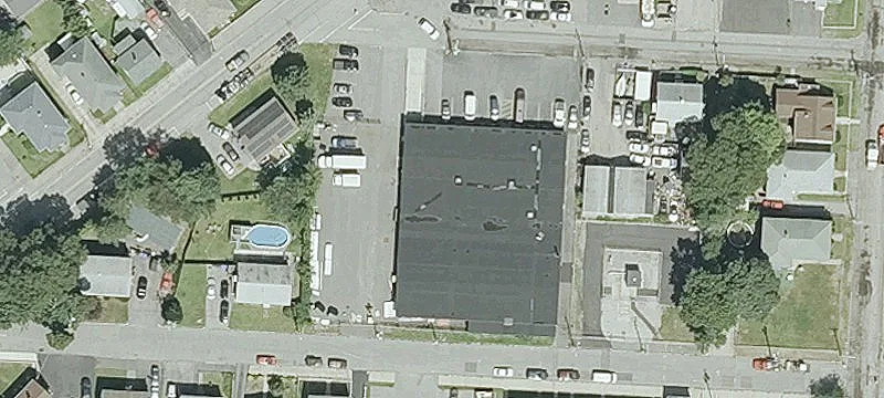 19 Slade St