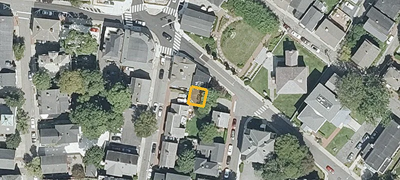 71 Touro St