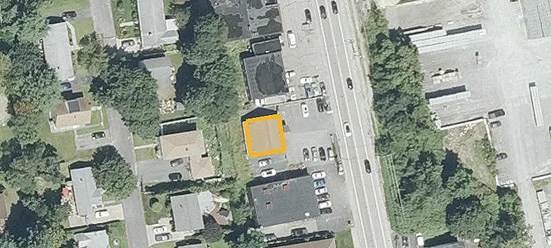 95 Budlong Rd