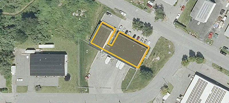 1 Commercial Way