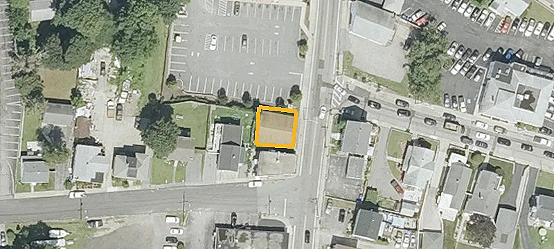 1009 Main St