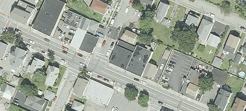 230 Warren Ave