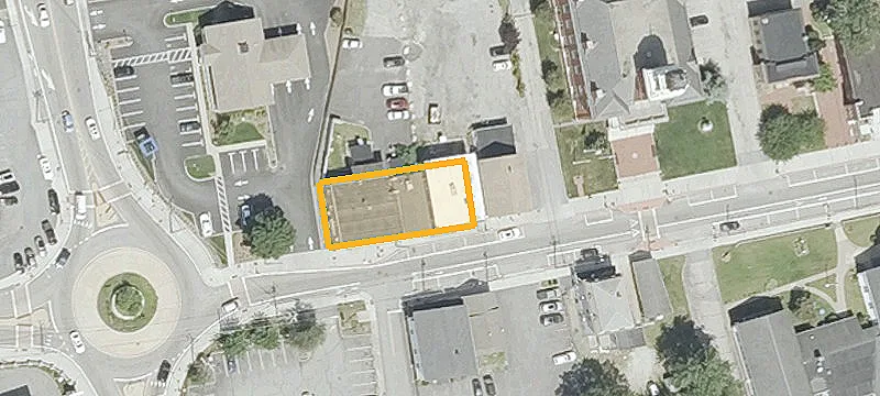 3295 Post Rd