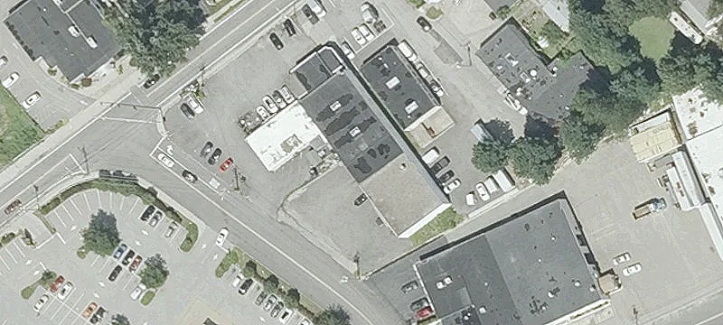 1104 Pontiac Ave